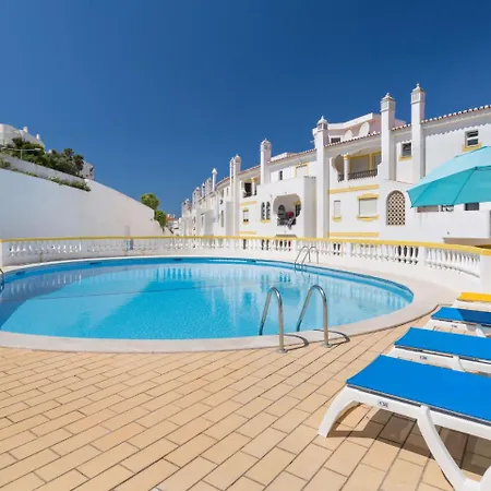 Apartamento T2 Carvoeiro Central *