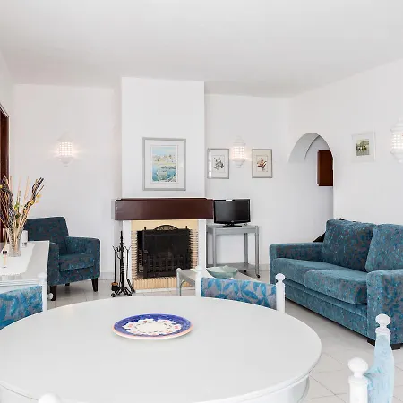 T2 Carvoeiro Central *